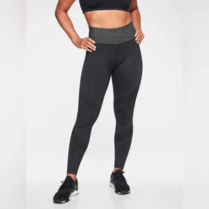 EUC Athleta Twilight Tight in Black size XS